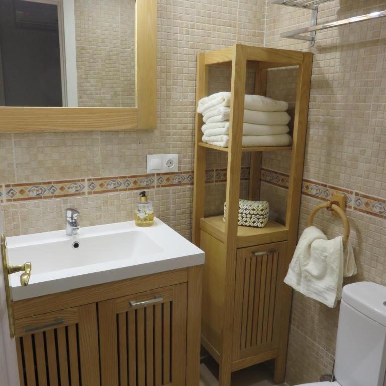 Seaside View Apartment เอสเตโปนา ภายนอก รูปภาพ